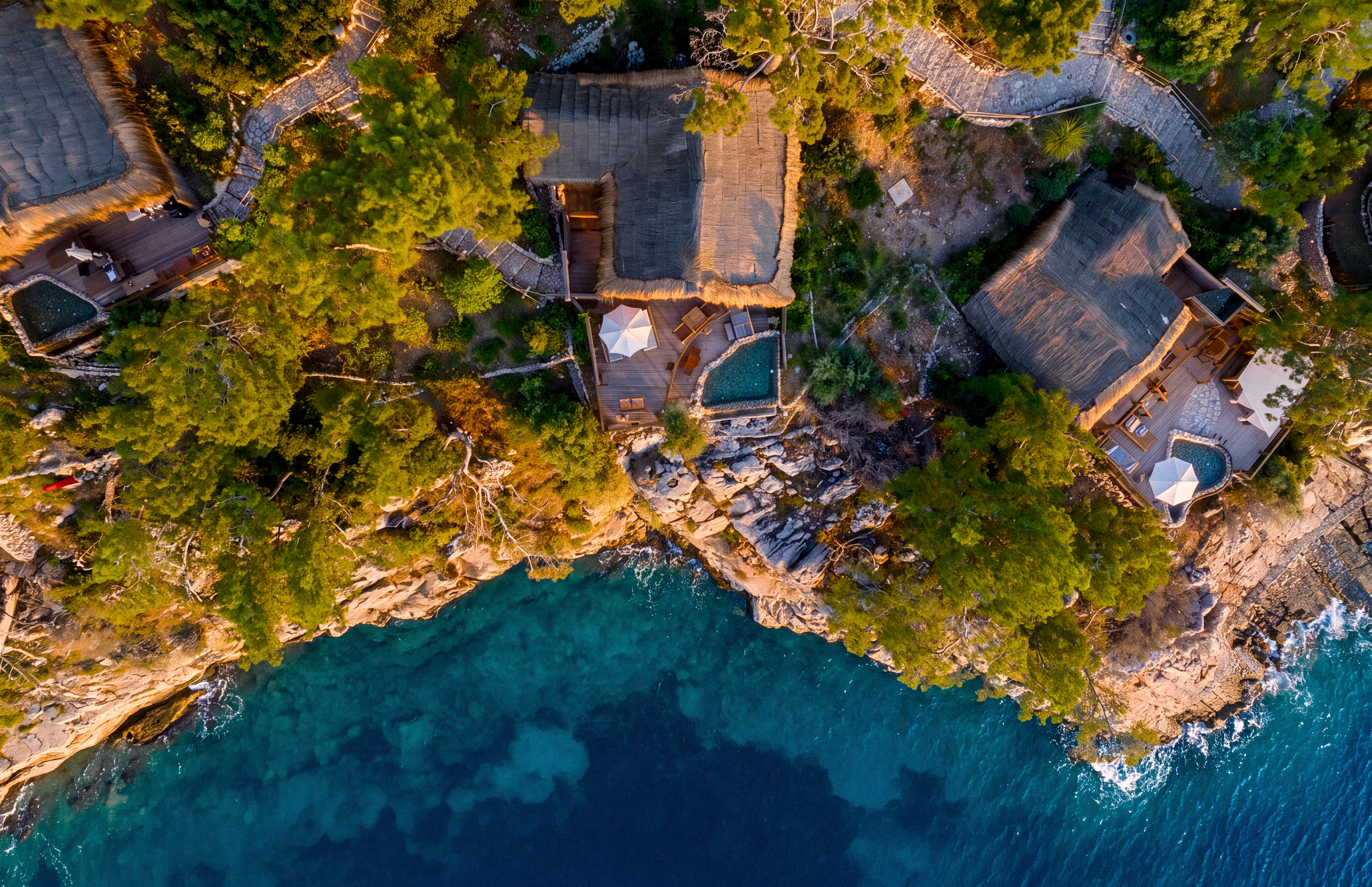 Architecture That Follows the Land