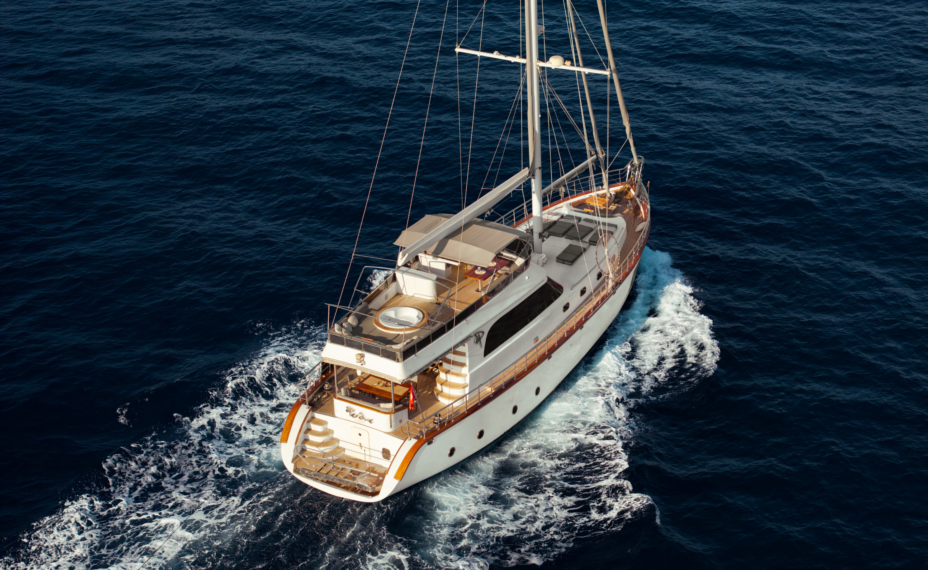 Perdue Yacht — view 2
