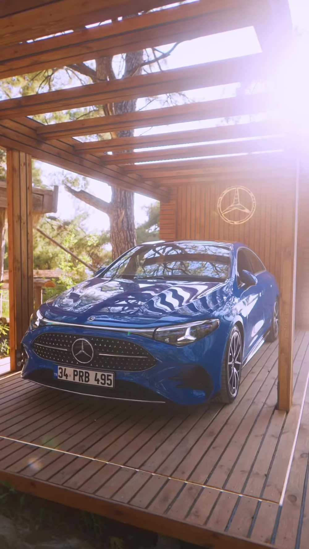 A car beneath the timber pergola at Perdue